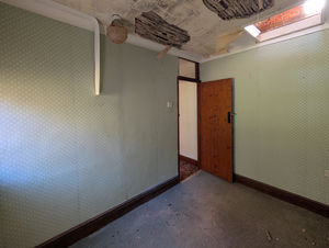 Photo 7- click for photo gallery